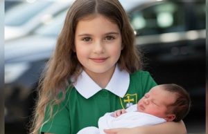 A POOR GIRL LATE FOR SCHOOL FINDS AN UNCONSCIOUS BABY LOCKED IN A CAR…